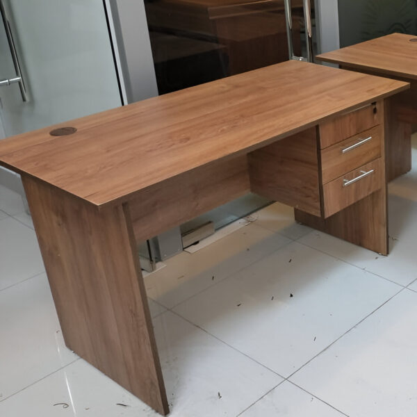 1.2m-local.jpeg 1.4 Meters Small Office Desk