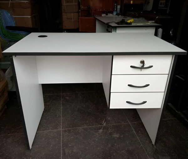 1.2m-local-white.jpeg 1.4 Meters Small Office Desk