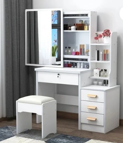 Elegant Wooden Dressing Table with Mirror and Storage